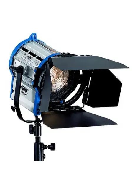 Scheinwerfer mit Fresnel Linse